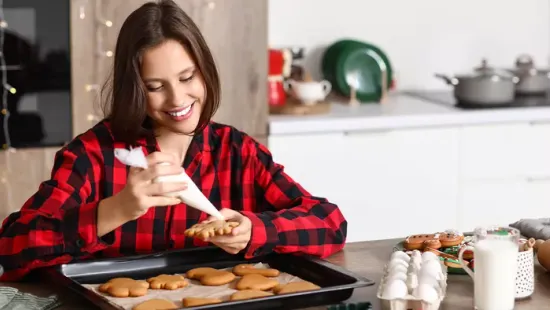 Így tudsz tökéletes cukormázat készíteni a mézeskalács díszítéséhez