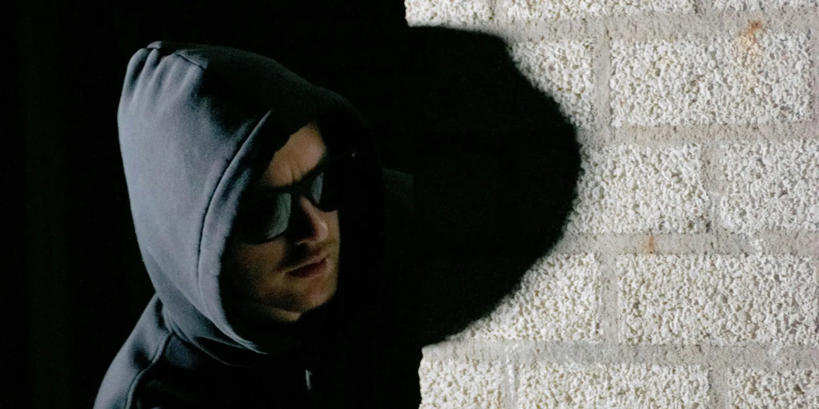 Ásóval üldözte el a boltjából a rablót a bátor tulajdonos