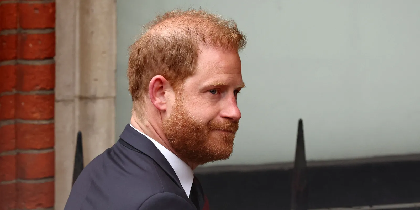 Elvesztheti címeit Harry herceg