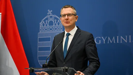 Rétvári Bence: Szamizdat! Terjeszd!