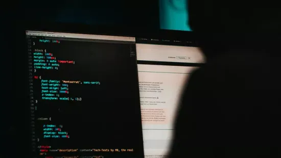 Bajban a királyi család: hackerek fértek hozzá a kényes adataikhoz