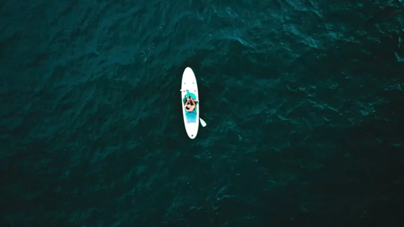 Megoldódik a rejtély? Maradványokat találtak a parton