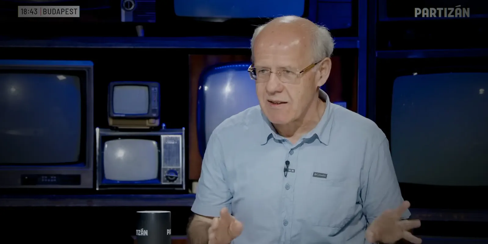 Hiperaktív, de társadalmi kérdésekről nem beszél. Na ki ő?