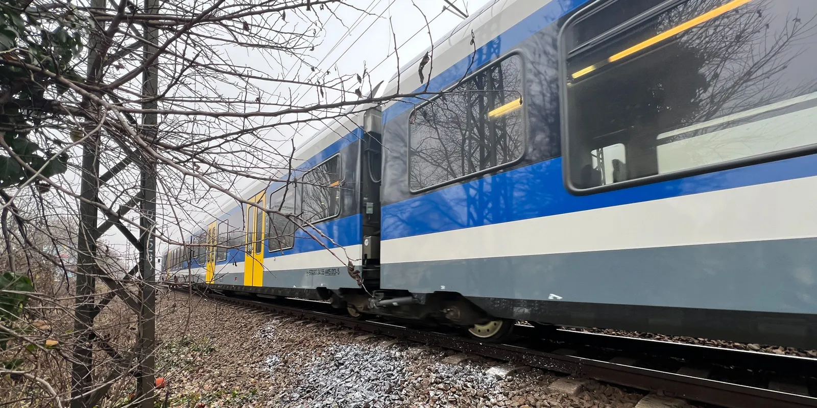 Így járnak a vonatok és a buszok szilveszterkor és újévkor