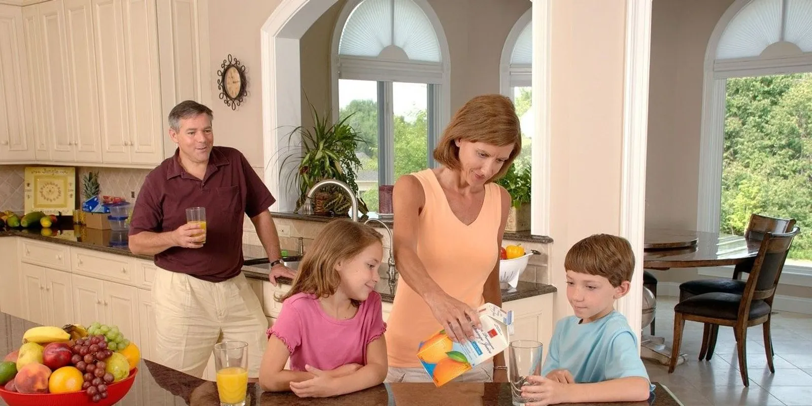 Tőrdöfés a Tiszának: jön az újabb család-, nyugdíjtámogatás