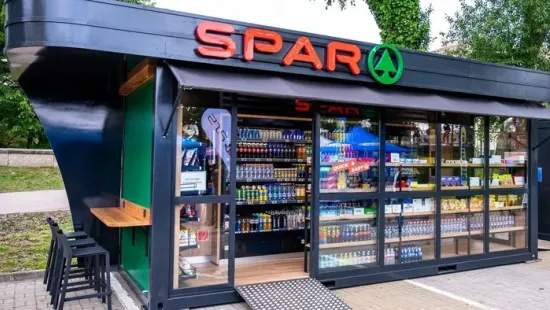 Új koncepcióval jelentkezik a népszerű üzletlánc - Konténerbe költözik a SPAR!