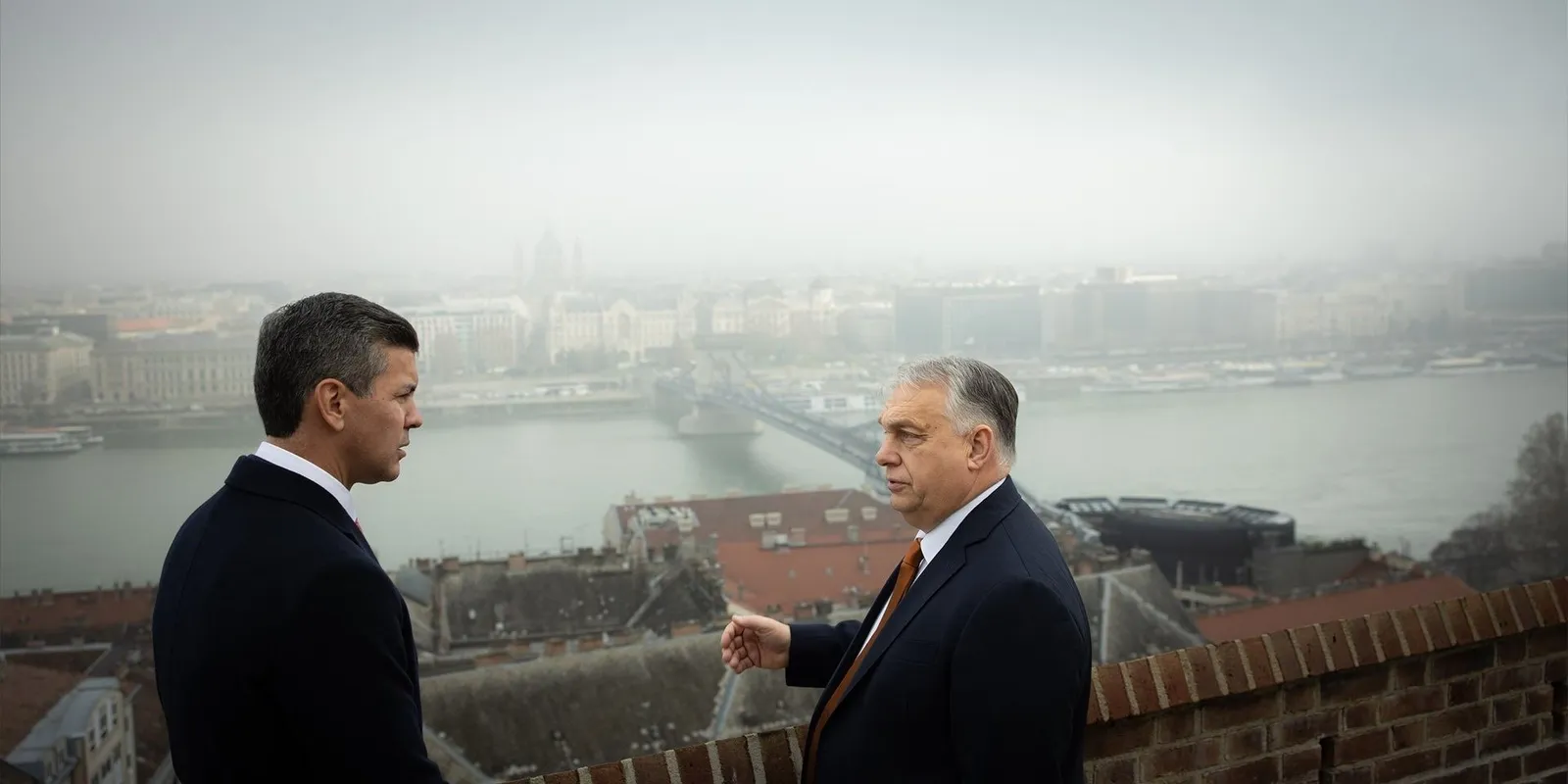 30 év után érkezett Budapestre Paraguay elnöke