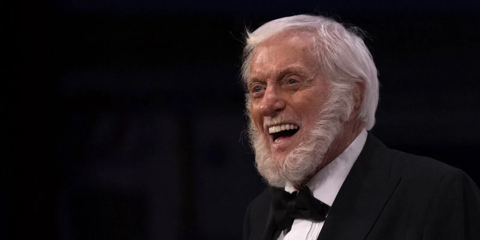 100 évesen is táncol és edzőterembe jár Dick Van Dyke