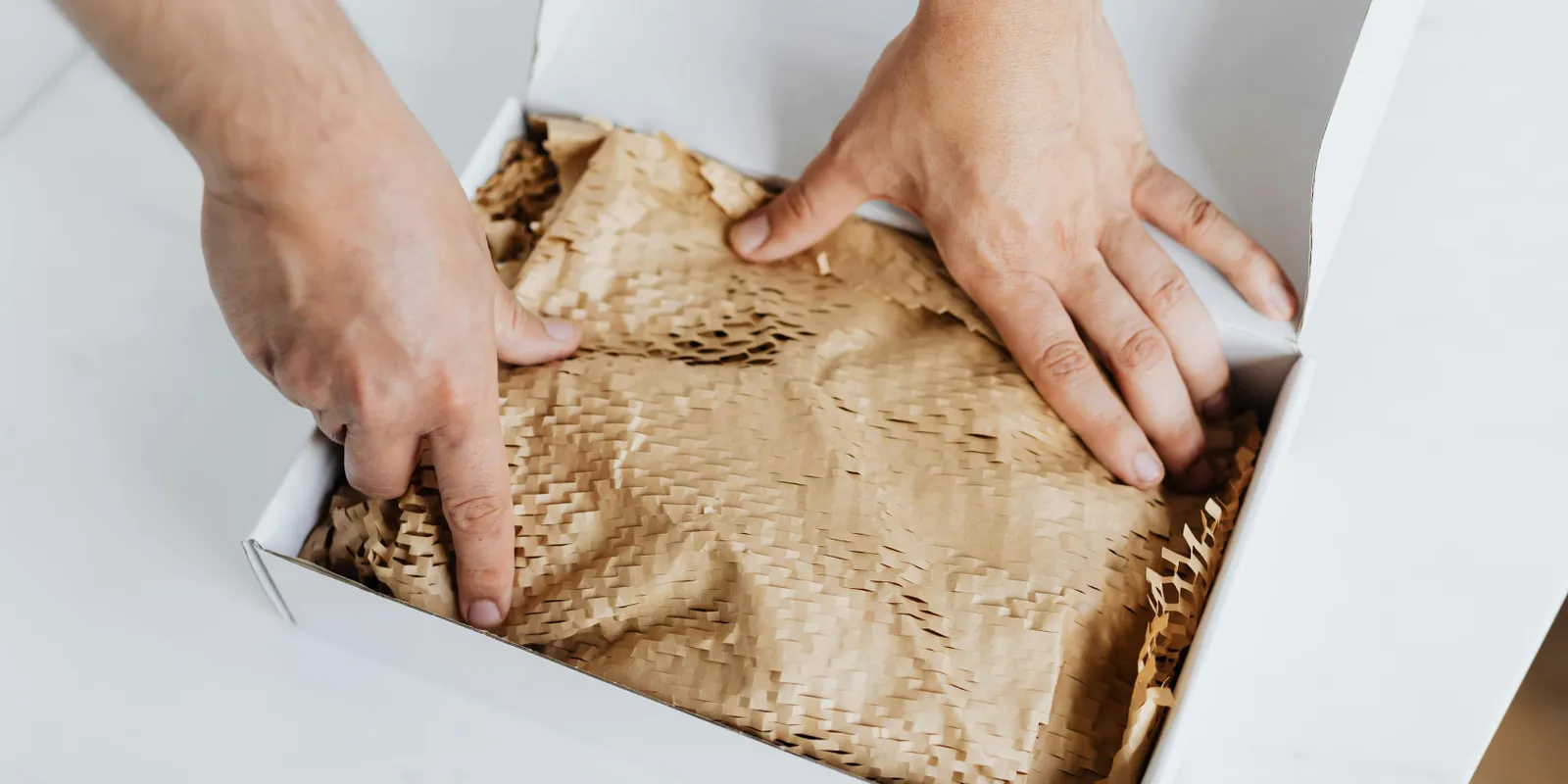 Nem rendelt csomagokkal húzzák le a gyanútlan címzetteket