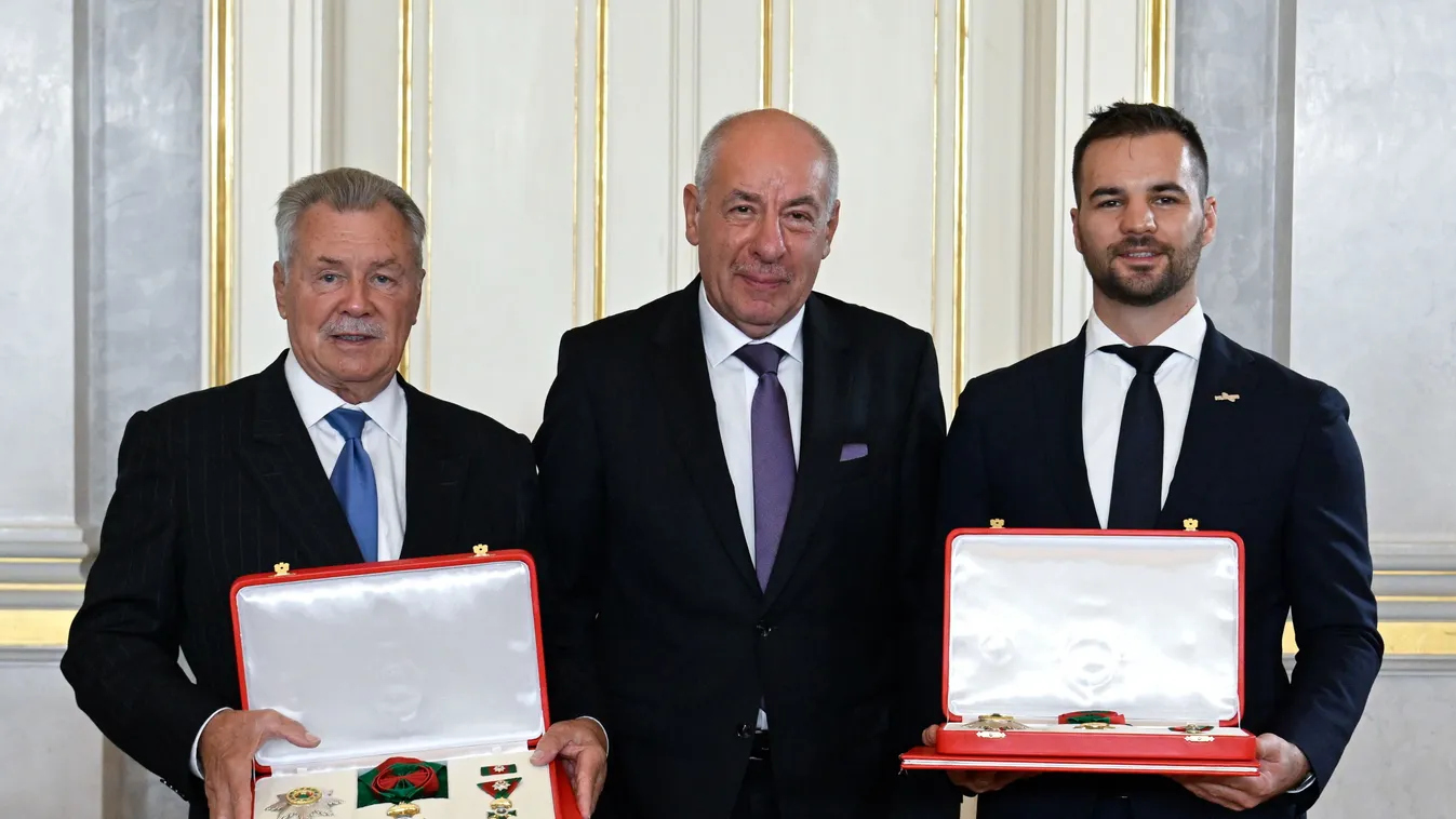 Sulyok Tamás Kapu Tiborral együtt köszönti az újévet a közmédia csatornáin