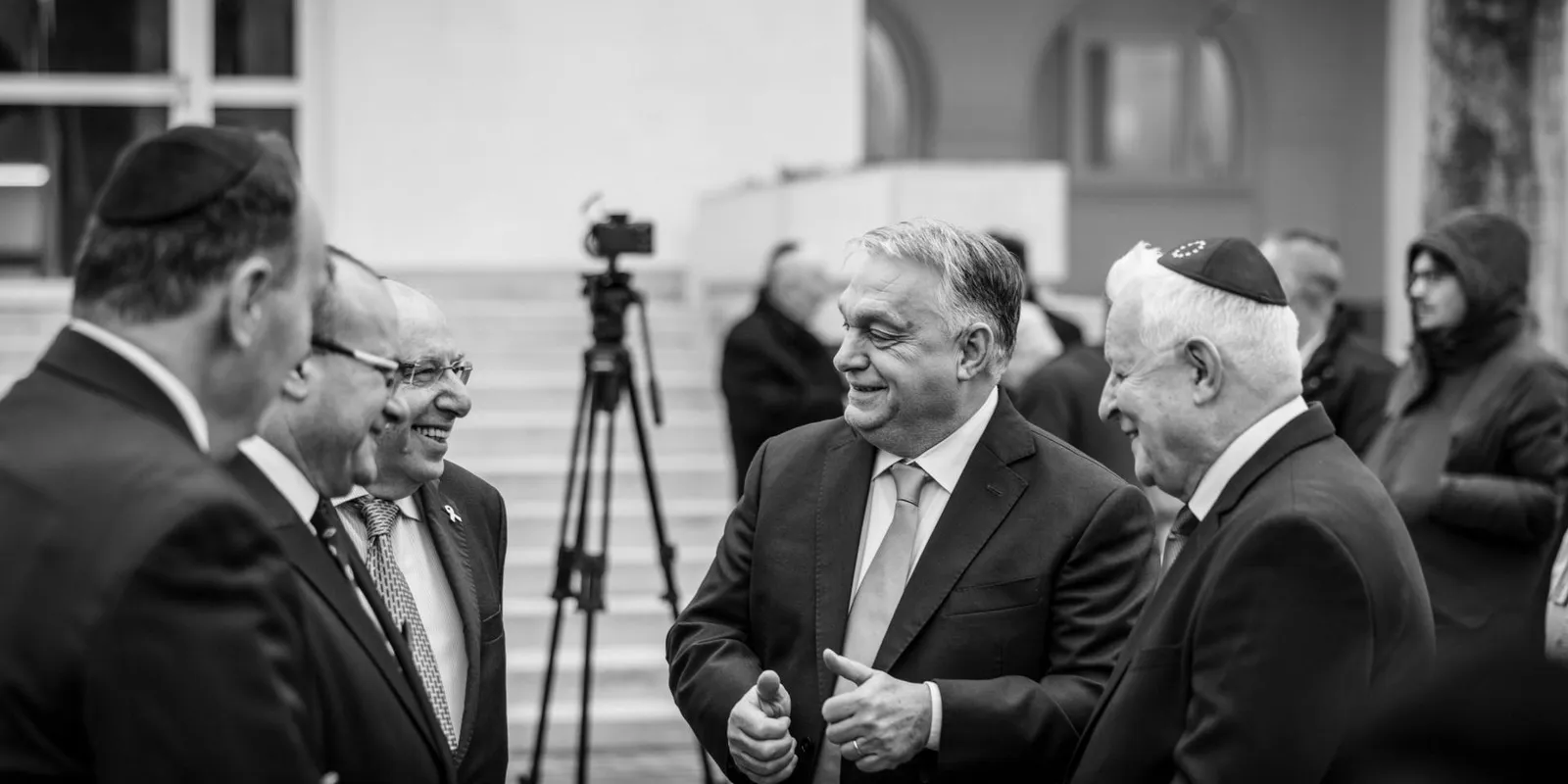 Orbán Viktor: Felújított kórház - kicsit másképp