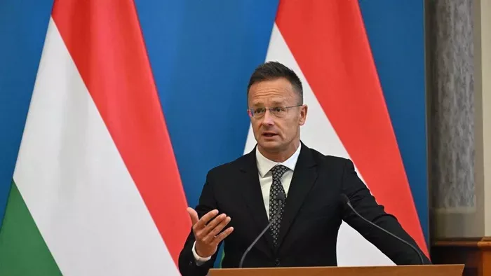 Szijjártó: 2026-ban sem engedünk be egyetlen migránst sem