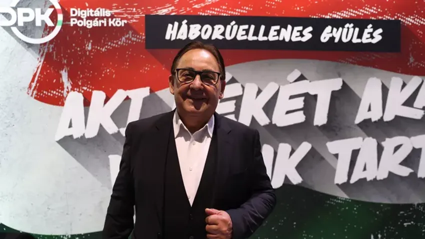 Fásy Ádám kiállt a Bors mellett Magyar Péterrel szemben