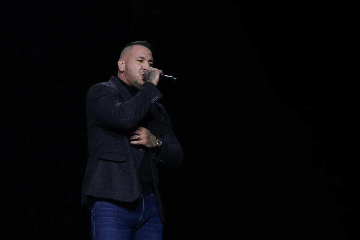 Curtis fülig szerelmes és ezt Dominika sem tudja elfeledtetni vele