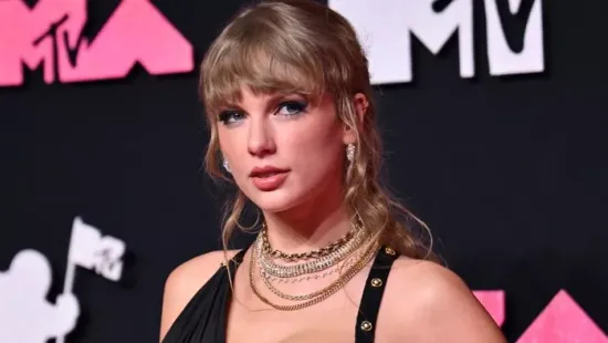 Taylor Swift könnyekben tört ki londoni fellépése előtt - Videó