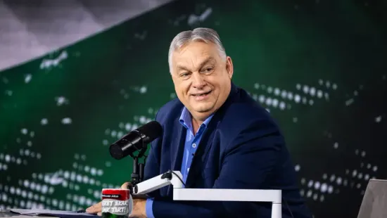 Orbán Viktor mozgósította minisztereit a DPK-ban: Személyesen válaszolnak minden kérdésre