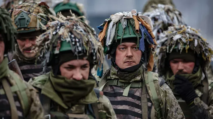 A fegyverek és a pénz után embereket küldenének Ukrajnába