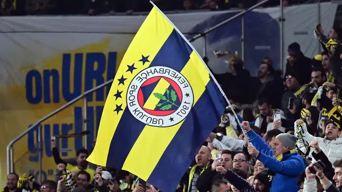 Rácsok mögött karácsonyozott a Fenerbahce elnöke
