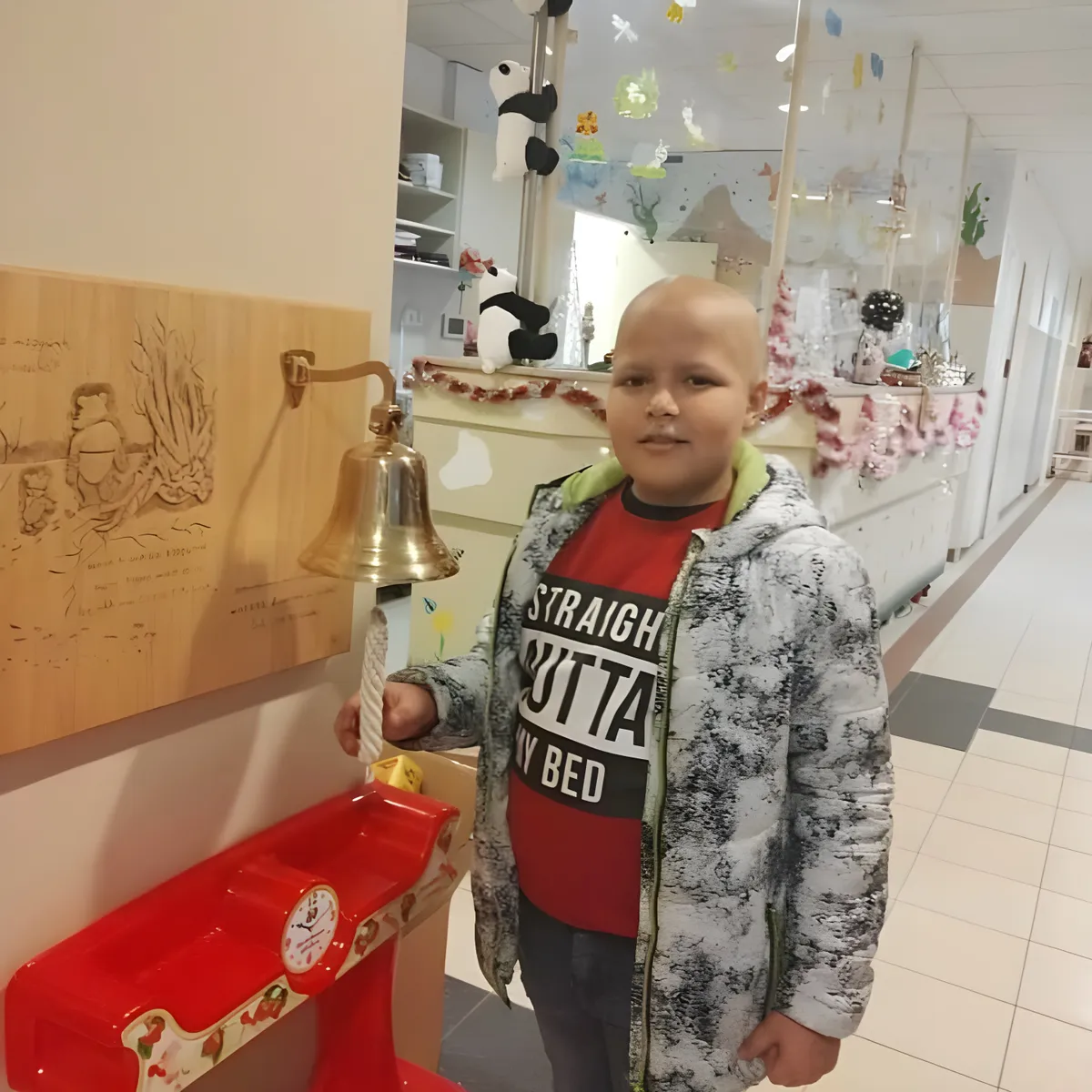 Csuka Zolika csengethetett a debreceni klinikán, miután legyőzte a leukémiát. Az élet azonban azóta sem könnyű, a család karácsonya szerényen telik