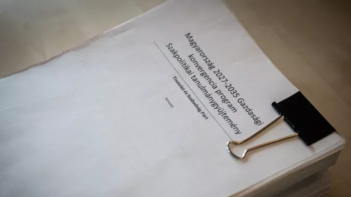 Így büntetné a Tisza-adócsomag a nyugdíjasokat