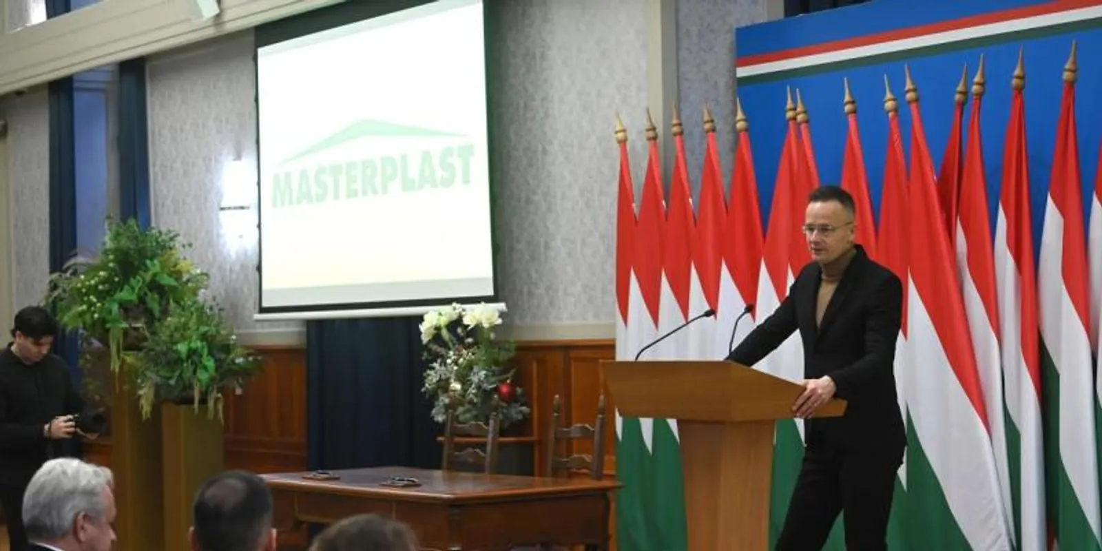 A kormány és a vállalatok szövetsége biztosítja a stabilitást