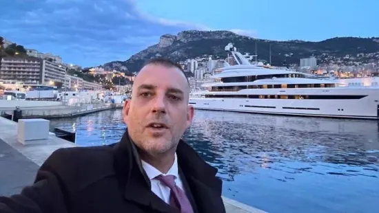 „50 centet az életemre, köszönöm szépen” – Csaba koldusból lett luxus sofőr Monacóban