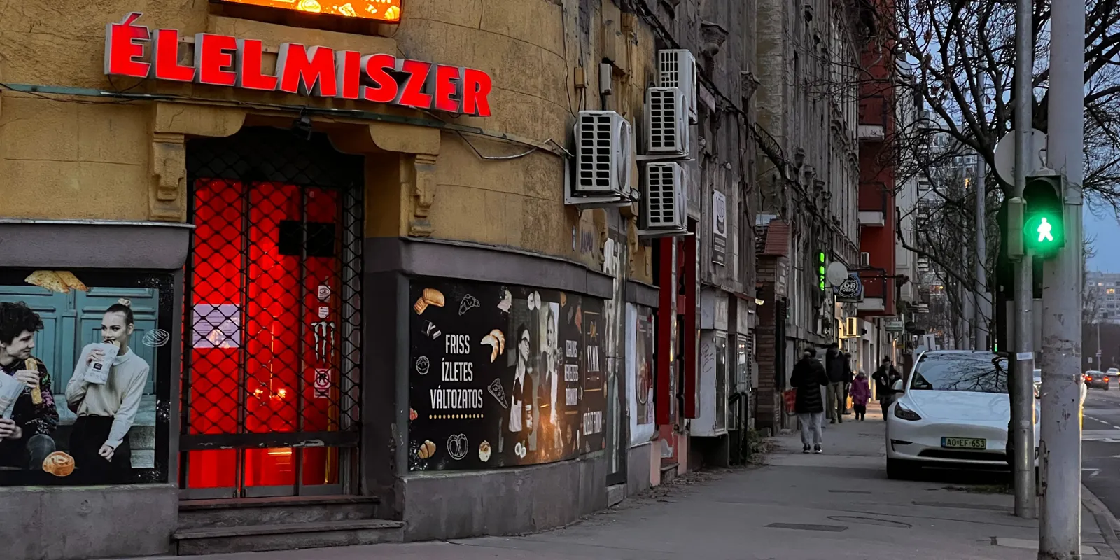 Parizerbe rejtve árulta a drogot Károly az óbudai kisboltban: "Mi nem tudunk semmiről"