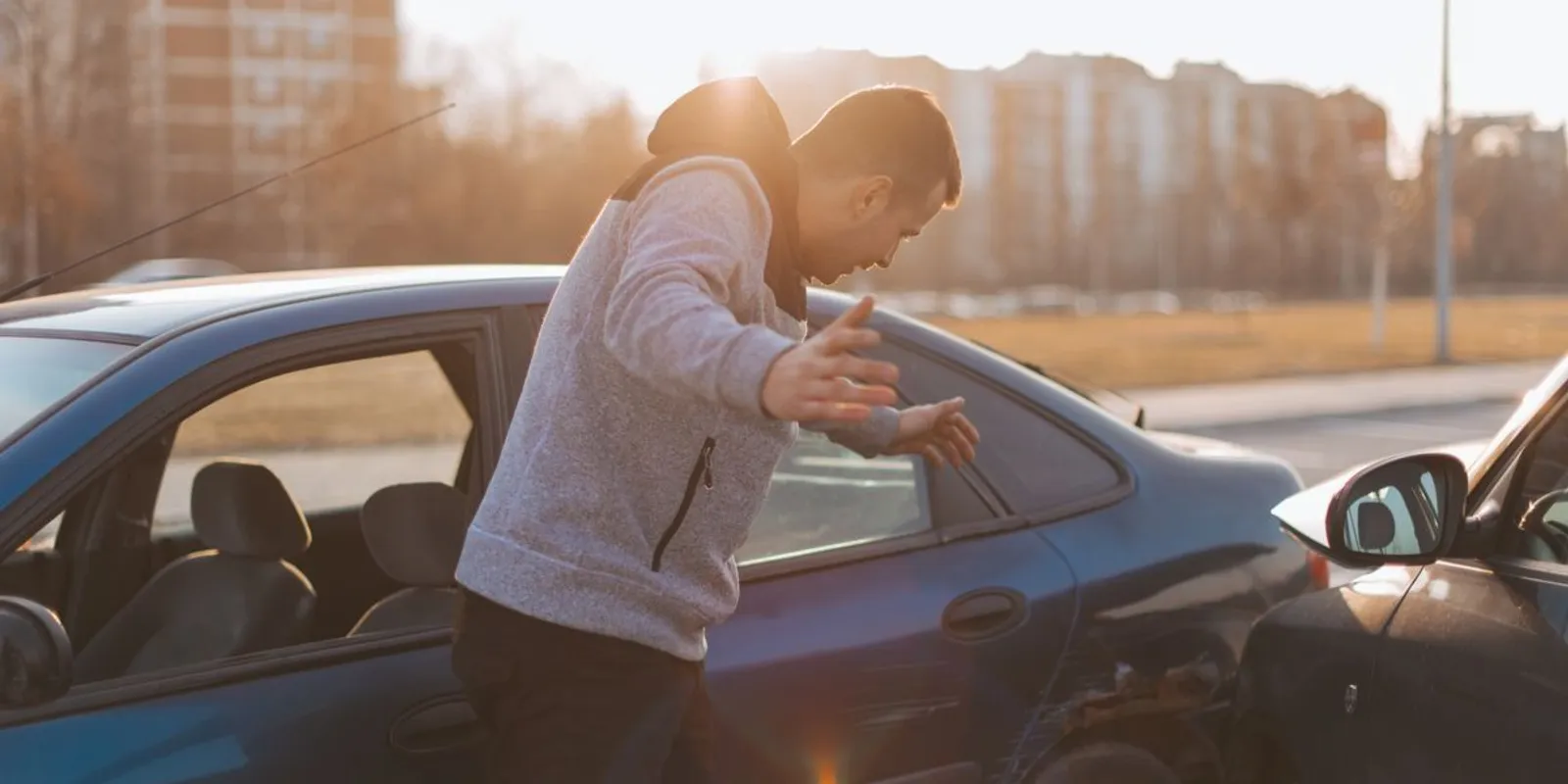 Béna autós Miskolcon: ettől még az autómentős is lefagyott