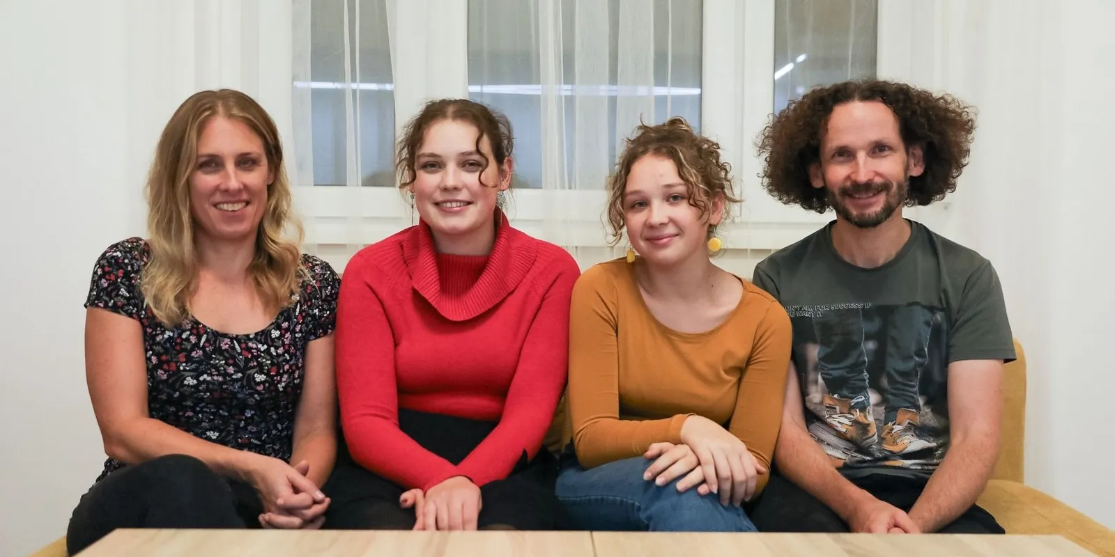 Tényleges életfogytiglanra ítélt rabbal leveleznek Gabrielláék