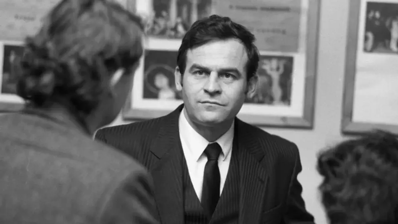 A szikra a parókia ajtajában pattant ki 1989 december 16-án Temesváron - képgaléria