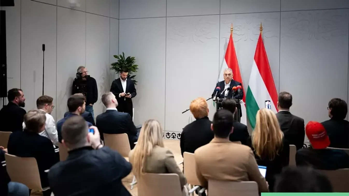 Orbán Viktor Brüsszelből jelentkezett