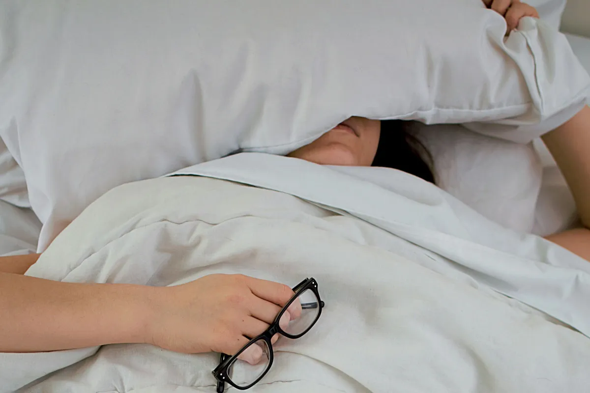 Egy ADHD-val küzdő ember nehezebben alszik el.