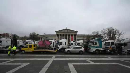 A kistelepülések nyugalma fontosabb a kamionosok érdekeinél