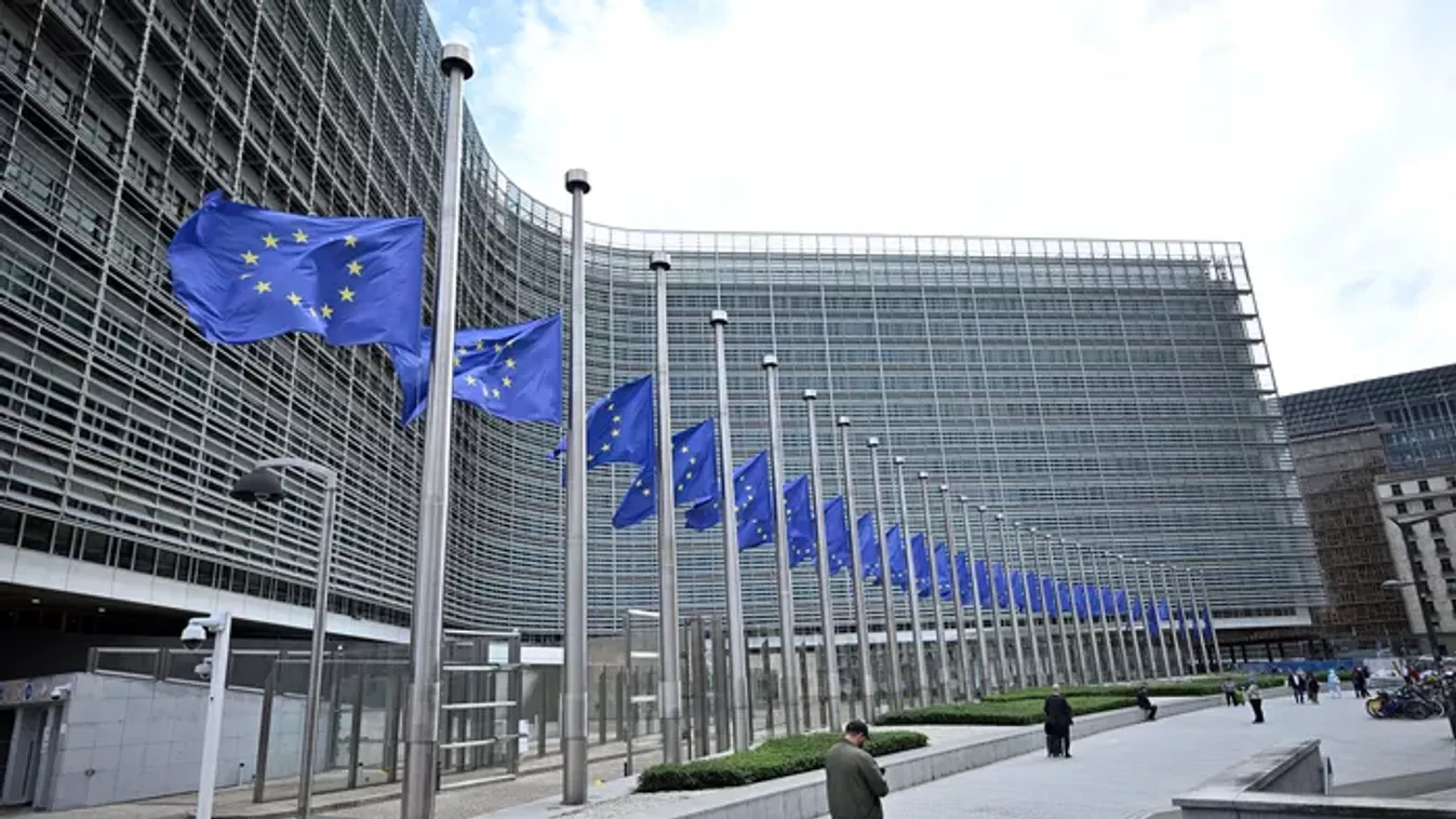 Megint olyan brüsszeli vezető ellen emeltek vádat korrupció miatt, aki korábban hevesen bírálta Magyarországot