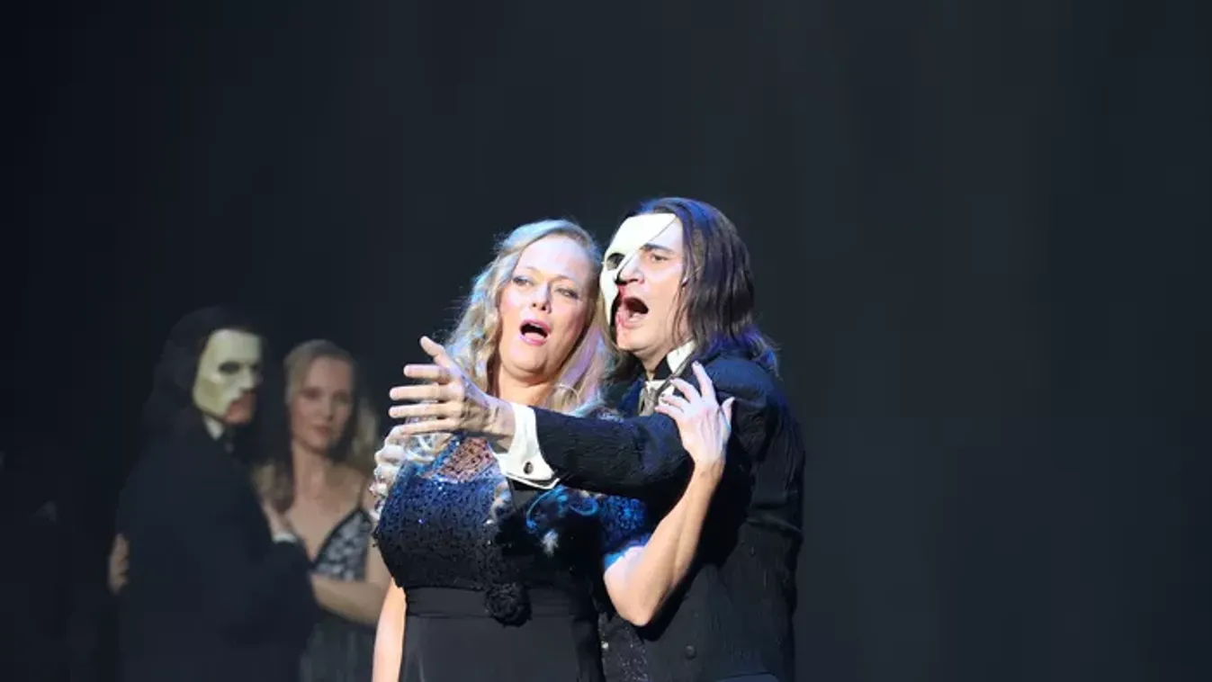 Fantom-maszk titkai: Így csinálják a magyar előadásban