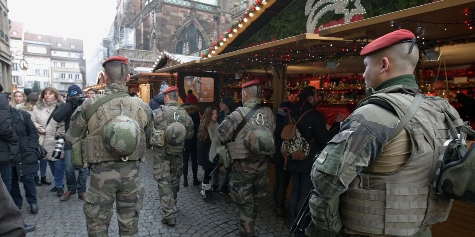 "Nagyon magas" a terrorfenyegetettség Franciaországban