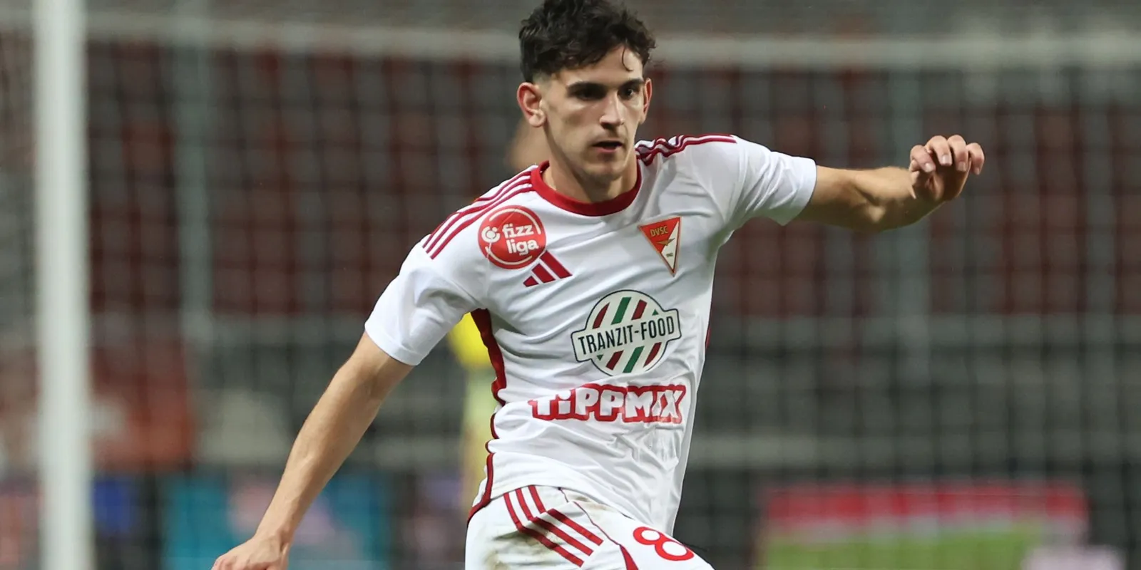 Rémisztő sérülés, meccsről vitték kórházba a Loki sztárját