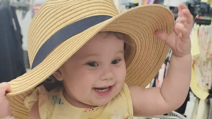 Édesapja mentette meg Lora életét