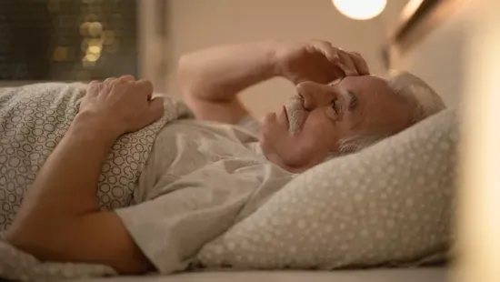 Évtizedek óta tartó alvászavar: egy férfi, aki hatvan éve ébren van