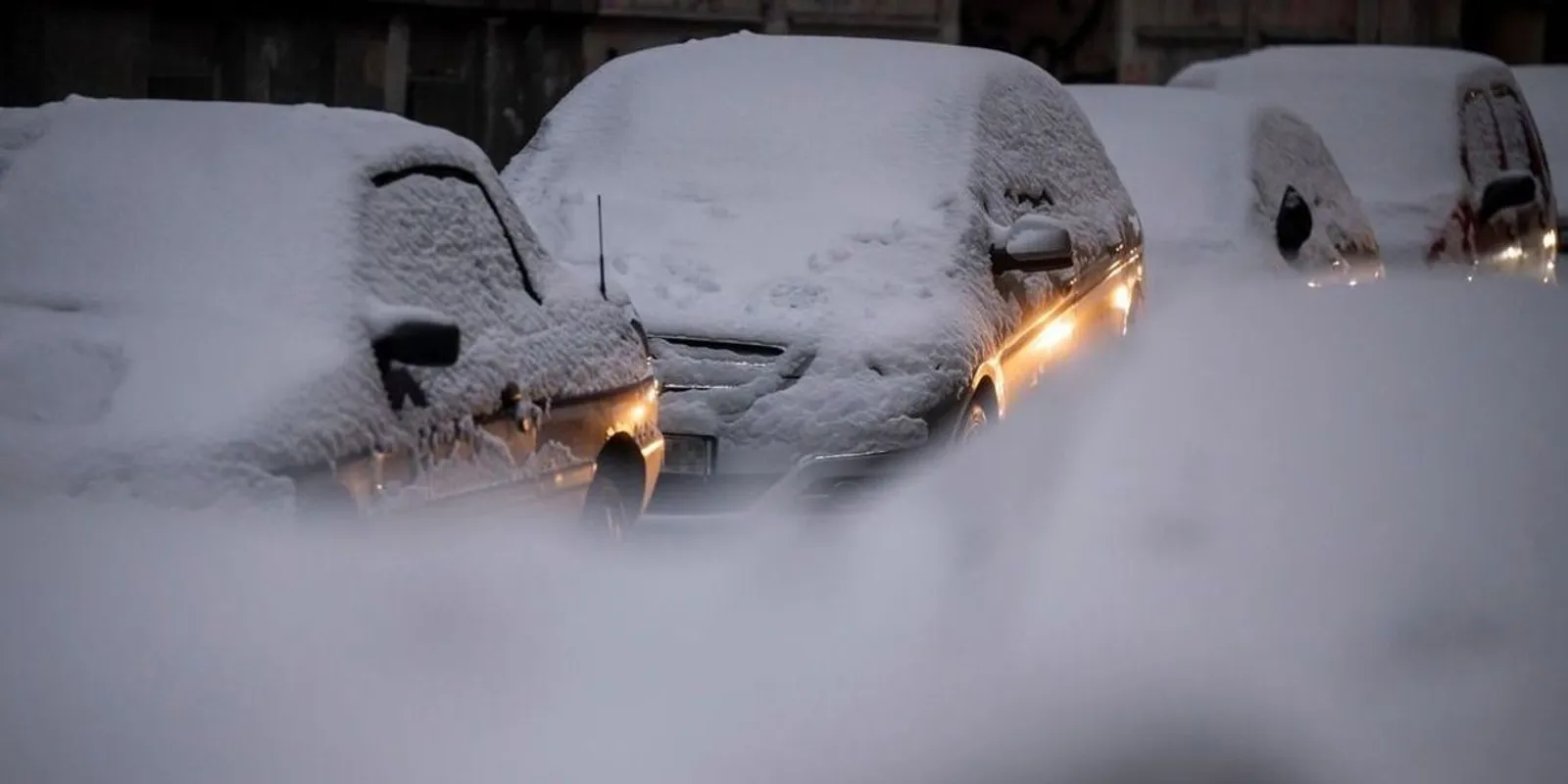 Hókáosz Nyugat‑Európában, rend és takarítás nálunk - Míg őket lebénította a hó, mi élvezzük a téli napokat!