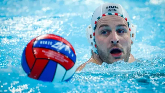 Tettlegességig fajult a mérkőzés, megütötték a magyar válogatott sztárját