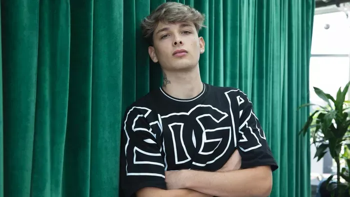 Kőgazdag Aurél páros lábbal szállt bele a magyar zenészekbe