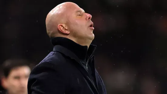 Elegük van, Arne Slot ellen tüntetnek a szurkolók