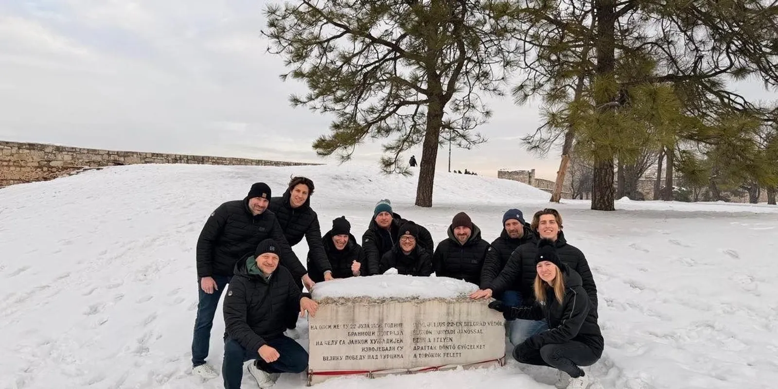 Hunyadi előtt tisztelegtek a magyarok a vízilabda-Eb-n