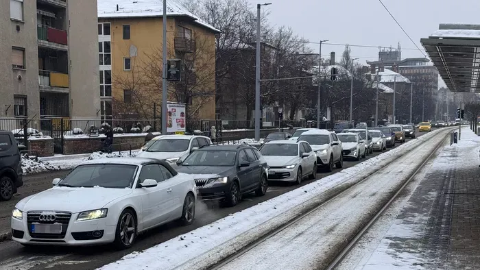 Budapest elesett a hó és az ónos eső miatt