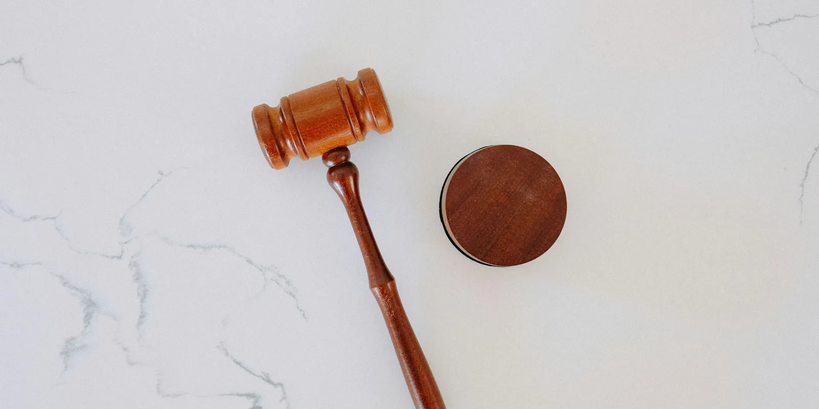 Bezárta és szappannal etette a gyerekeket a romlott apáca