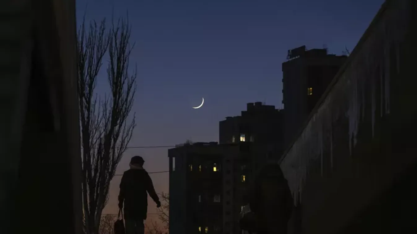 Még mindig nincs fűtés Kijevben mintegy 4000 lakóépületben