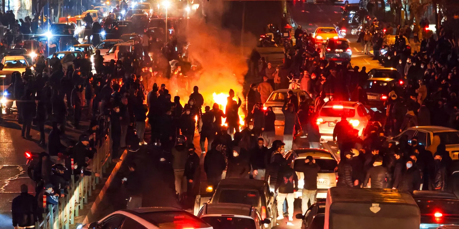 Egyre több ország állampolgára kénytelen elhagyni Iránt