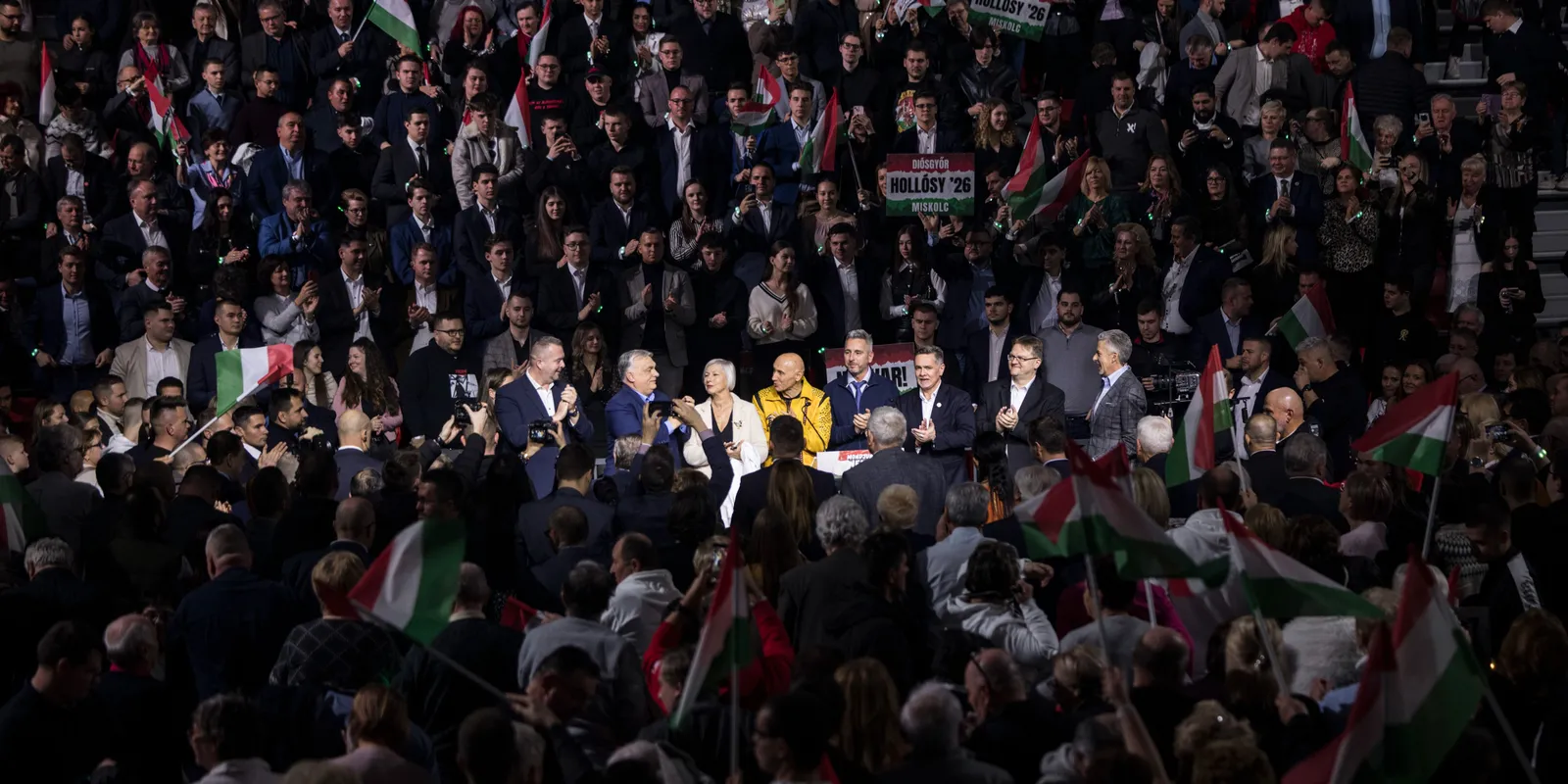 Teljes mértékben elítélik Ukrajna követeléseit a magyarok