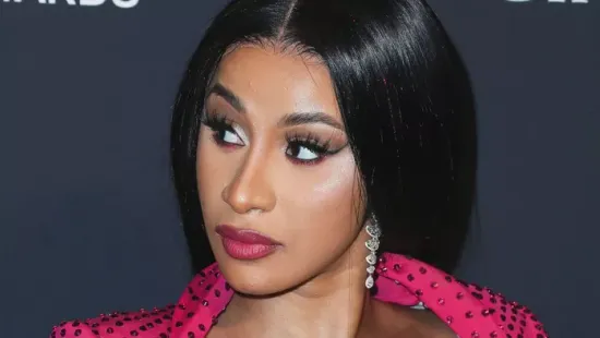 Cardi B gyermeke apját brutális támadással vádolják
